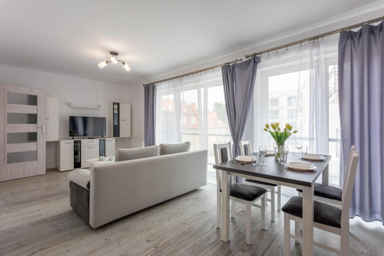 Ambria Apartments Flotylla Swinoujscie Bagian luar foto